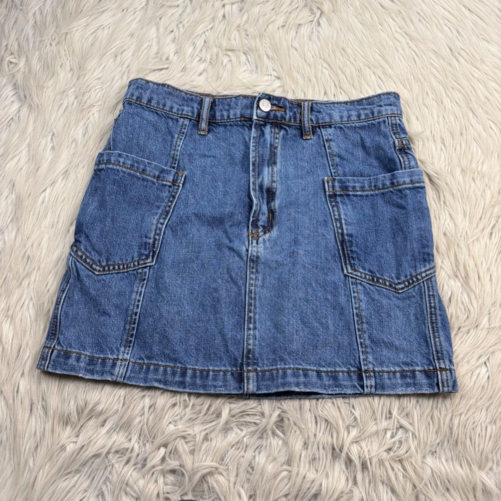 BDG Women's M Medium Wash Denim Cargo Mini Skirt Utility Urban Bareback